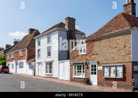 Periodo case, High Street, Winchelsea, East Sussex, England, Regno Unito Foto Stock