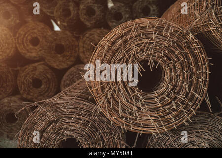 Maglia di acciaio cablato per costruzione,forte resistenza e la struttura dell'edificio. Foto Stock