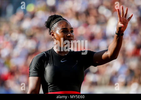 Parigi, Francia. 2 Giugno, 2018. Serena Williams (USA) Tennis : Serena Williams degli Stati Uniti durante le Donne Singoli Terzo turno match degli Open di Francia di tennis tournament contro Julia Goerges della Germania al Roland Garros di Parigi, Francia . Credito: AFLO/Alamy Live News Foto Stock