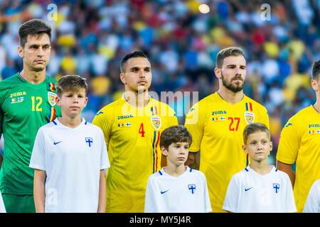 5 giugno 2018: Ciprian Tatarusanu #12 (Romania) Cristian Manea #4 (Romania) Mihai Balasa #27 (Romania) durante la International Amichevole - Romania vs. Finlandia a Ilie Oana Stadium di Tulcea, Romania ROU. Copyright: Cronos/Catalin Soare Foto Stock