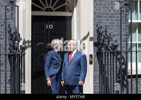 Londra, Regno Unito. Il 6 giugno, 2018. Theresa Maggio ha detto omologo israeliano Benjamin Netanyahu è preoccupata per la ripresa dei palestinesi durante un'ondata di proteste alla frontiera Gaza. Credito: Andy Morton/Alamy Live News Foto Stock