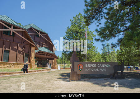 Centro visitatori presso l'ingresso al Parco Nazionale di Bryce Canyon, Utah Foto Stock