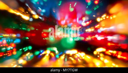 Con uno sfondo sfocato lunga esposizione Foto Stock