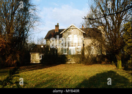 Villa von Prinzessin Viktoria Luise von Preußen, Herzogin zu Braunschweig-Lüneburg, in Braunschweig Riddagshausen, Deutschland 1974. Home della Principessa Victoria Louise of Prussia, duchessa di Brunswick Lueneburg, a Brunswick Riddagshausen, Germania 1974. Foto Stock