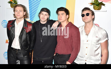 5 SECONDI DI ESTATE noi del gruppo rock nel giugno 2018 da sinistra: Ashton Irwin, Michael Clifford, Calum cofano e Luca Hemmings. Photo: Jeffrey Mayer Foto Stock