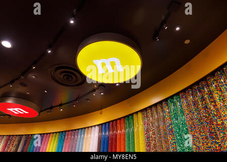 Las Vegas, Nevada - 28 Maggio 2018 : M&M's World sulla Strip di Las Vegas Foto Stock