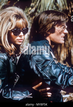 EASY RIDER 1969 Columbia Pictures Film con Peter Fonda e Luana Anders (?) Foto Stock