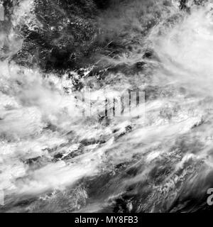 . Inglese: Geostazionario immagini di 2017's depressione tropicale 26W . Il 18 ottobre 2017. Naval Research Laboratory 13 26W Geostationary VIS-IR 2017 Foto Stock