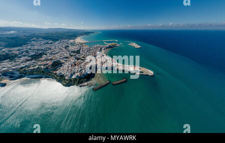 Vieste Puglia Città Mare blu in Italia Drone 360 vr Foto Stock