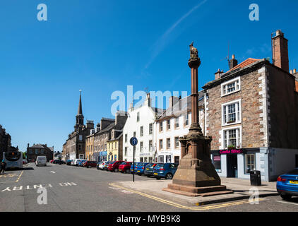 Vista della High Street e Mercat in Haddington , East Lothian, Scozia, Regno Unito Foto Stock