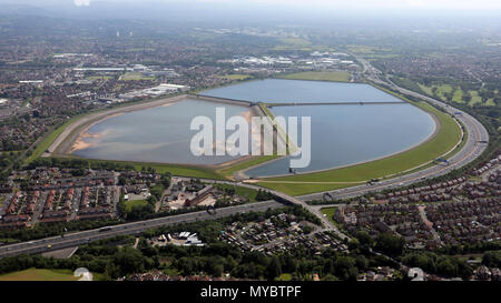 Vista aerea di Audenshaw serbatoi, Manchester, Regno Unito Foto Stock