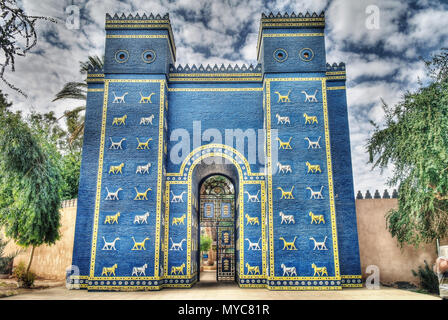 Copia di Ishtar cancelli in Babilonia ruderi , Iraq Foto Stock