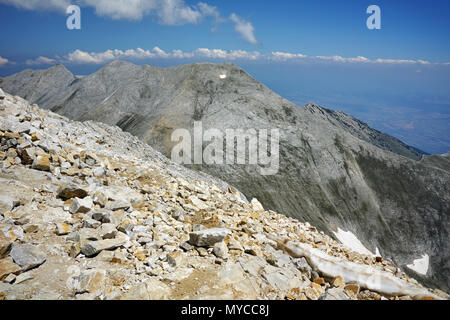 Picco Kutelo e koncheto vista da Vihren, montagna Pirin, Bulgaria Foto Stock