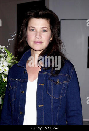 09 lug 2000, Las Vegas, Nevada, Stati Uniti d'America --- Daphne Zuniga al VSDA (Video Convenzione). 7/9/00-Las Vegas NV --- Image by © MichelB / USADaphne Zuniga 011 Red Carpet Event, verticale, STATI UNITI D'AMERICA, industria cinematografica, celebrità, fotografia, Bestof, arte cultura e intrattenimento, Topix celebrità moda / Verticale, meglio di, evento nella vita di Hollywood - California, moquette rossa e dietro le quinte, USA, industria cinematografica, celebrità, movie celebrità, personaggi televisivi, musica celebrità, fotografia, Bestof, arte cultura e intrattenimento, Topix, verticale, una persona, inchiesta tsuni@Gamma-USA.com, headshot, portra Foto Stock