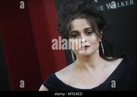 NEW YORK, NY - Giugno 05: Helena Bonham Carter assiste il 'Ocean 8' Premiere mondiale a Alice Tully Hall il 5 giugno 2018 a New York City. Persone: Helena Bonham Carter Foto Stock