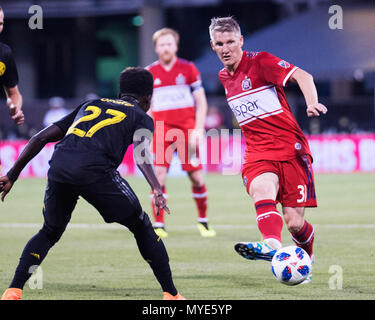 Columbus, Ohio, Stati Uniti d'America. 6 giugno 2018: Chicago Fire centrocampista Bastian SCHWEINSTEIGER (31) gestisce la sfera contro Columbus Crew SC in Columbus, OH, Stati Uniti d'America. Brent Clark/Alamy Live News Foto Stock