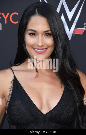 A nord di Hollywood, CA, Stati Uniti d'America. 8 Giugno, 2018. 06 Giugno 2018 - a nord di Hollywood, California - Nikki Bella. WWE FYC evento tenutosi a Saban Media Center presso la Accademia di televisione. Photo credit: Birdie Thompson/AdMedia Credito: Birdie Thompson/AdMedia/ZUMA filo/Alamy Live News Foto Stock