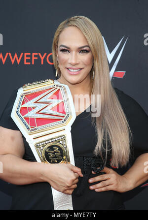 A nord di Hollywood, CA. Il 6 giugno, 2018. Nia Jax, della WWE First-Ever Emmy " per la vostra considerazione' evento al Saban Media Center in North Hollywood, la California il 6 giugno 2018. Credito: Faye Sadou/media/punzone Alamy Live News Foto Stock