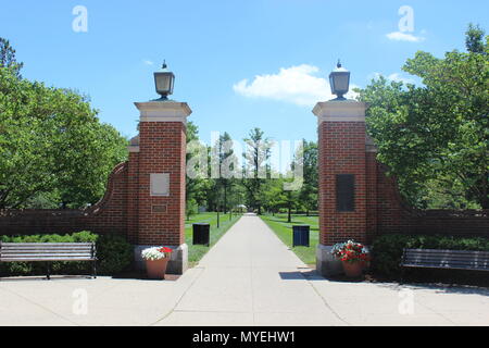 Phi Delta Theta cancelli, inclinazione a piedi, Miami University Oxford Ohio Foto Stock