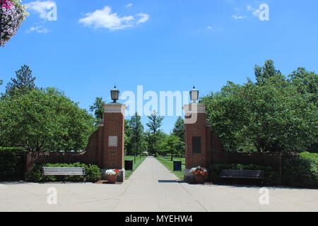 Phi Delta Theta cancelli, inclinazione a piedi, Miami University Oxford Ohio Foto Stock