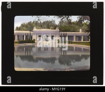 Arcady, George Owen Knapp house, Sycamore Canyon Road, Montecito, California. Giardino inferiore, pool house Foto Stock