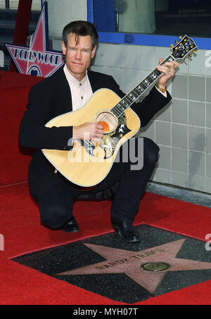 Randy Travis ha ricevuto il 2264th stella sulla Hollywood Walk of fame a Los Angeles. Settembre 29, 2004. - 12-TravisRandy 012.jpg12-TravisRandy 012 evento nella vita di Hollywood - California, tappeto rosso Evento, STATI UNITI D'AMERICA, industria cinematografica, celebrità, fotografia, Bestof, arte cultura e intrattenimento, Topix celebrità moda, migliori della vita di Hollywood, evento nella vita di Hollywood - California, movie celebrità, personaggi televisivi, musica celebrità, Topix, Bestof, arte cultura e intrattenimento, fotografia, inchiesta tsuni@Gamma-USA.com , Tsuni Credito / STATI UNITI D'AMERICA, premiato con una stella sulla Holl Foto Stock