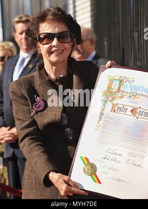 Leslie Caron 20 - Leslie Caron onorato con una stella sulla Hollywood Walk of fame a Los Angeles.Leslie Caron 20 evento nella vita di Hollywood - California, tappeto rosso Evento, STATI UNITI D'AMERICA, industria cinematografica, celebrità, fotografia, Bestof, arte cultura e intrattenimento, Topix celebrità moda, migliori della vita di Hollywood, evento nella vita di Hollywood - California, movie celebrità, personaggi televisivi, musica celebrità, Topix, Bestof, arte cultura e intrattenimento, fotografia, inchiesta tsuni@Gamma-USA.com , Tsuni Credito / STATI UNITI D'AMERICA, premiato con una stella sulla Hollywood Walk ofFame a Los Angeles, 2000 al 2009Leslie auto Foto Stock