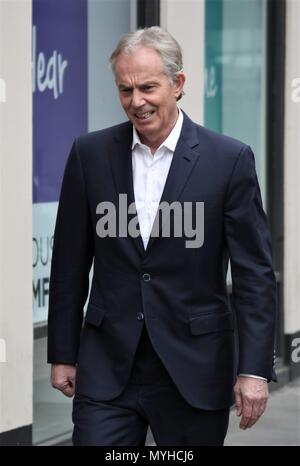 Londra, UK, 23 Febbraio 2018: *contenuti esclusivi * Tony Blair ex primo ministro britannico ha visto presso la BBC Studios di Londra Foto Stock