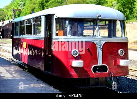 Una storica railbus a Minet Park Fond-de-Gras vicino Niedercorn (Lussemburgo), il 06 maggio 2018. | Utilizzo di tutto il mondo Foto Stock