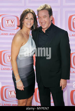 Tim Allen + moglie Jane Hajduk - TV Land Awards 2009 presso l'Anfiteatro universale a Los Angeles.04 AllenTim HajdukJane 04 evento nella vita di Hollywood - California, tappeto rosso Evento, STATI UNITI D'AMERICA, industria cinematografica, celebrità, fotografia, Bestof, arte cultura e intrattenimento, celebrità moda, migliori della vita di Hollywood, evento nella vita di Hollywood - California, moquette rossa e dietro le quinte, musica celebrità, Topix, coppia, famiglia ( marito e moglie ) e i bambini- figli, fratelli e sorelle inchiesta tsuni@Gamma-USA.com, Credito Tsuni / USA, 2006-2009 Foto Stock