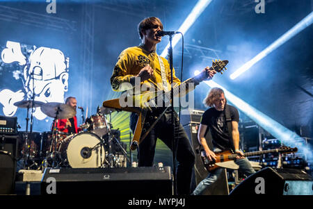 Teddy rocce Festival 2018 - Lotta contro il cancro dei bambini con Rock a Charisworth Farm dotate: Cenere, Tim Wheeler, Rick McMurray, Mark Hamilton dove: Blandford, Regno Unito quando: 06 maggio 2018 Credit: WENN.com Foto Stock