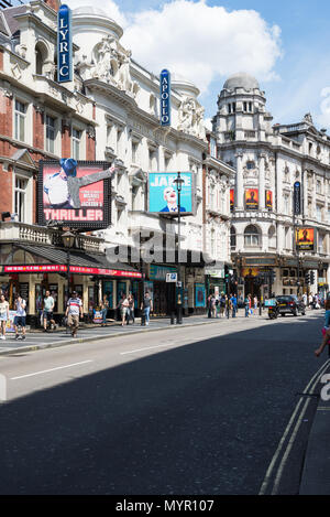 Lirica, Apollo e Gielgud teatri, Shaftesbury Avenue, Soho, London, England, Regno Unito Foto Stock