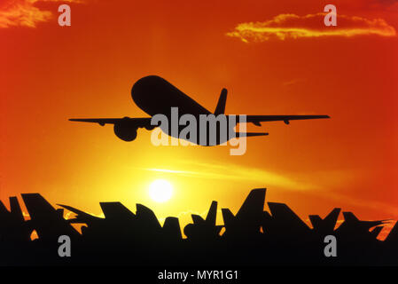 1992 Silhouette storico di volo aereo commerciale Foto Stock