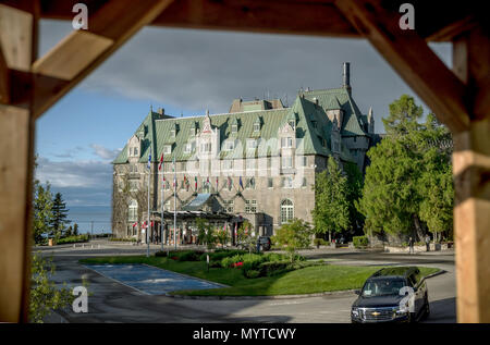 07 giugno 2018, Canada, Québec: L'hotel Fairmont Le Manoir Richelieu, convention center per il vertice del G7. Il Vertice del G7 avviene in Charlevoix, non lontano dalla città di La Malbaie nella provincia del Québec. Foto: Michael Kappeler/dpa Foto Stock