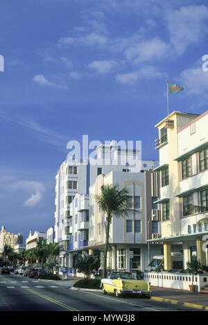 1992 alberghi storici Ocean Drive e South Beach Art Deco District MIAMI BEACH FLORIDA USA Foto Stock