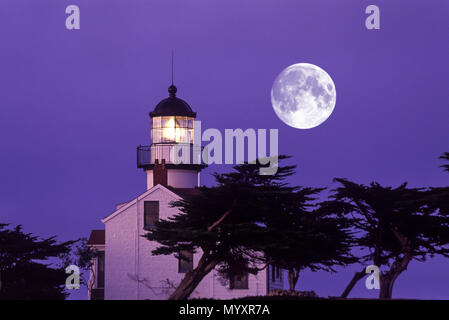 1992 punto storico PINOS LIGHTHOUSE PACIFIC GROVE MONTEREY BAY CALIFORNIA USA Foto Stock