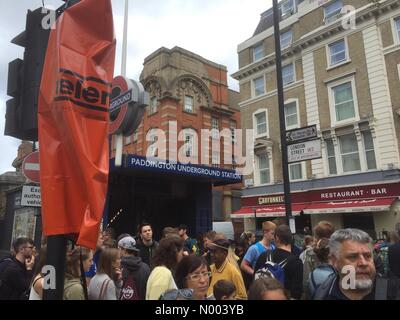 Londra, Regno Unito. 06 Ago, 2015. Tubo di Londra sciopero: occupato intorno della stazione di Paddington e dalla stazione metropolitana. Il 6 agosto 2015. Credito: Lee Moran/StockimoNews/Alamy Live News Foto Stock