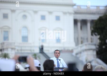 Washington, DC, Stati Uniti d'America. 09Sep, 2015. Ted Cruz parla al rally contro il nucleare Iran trattare sul Prato Ovest del Campidoglio mercoledì 9 settembre 2015. Credito: Khamp Sykhammountry / StockimoNews/Alamy Live News Foto Stock