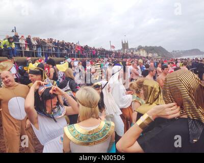 Teignmouth Boxing Day dip Foto Stock