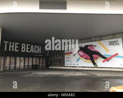 Barangaroo NSW, Australia. 06 gen 2017. L'installazione dal titolo La spiaggia sarà aperta al pubblico presso la sezione, molo di Barangaroo per il Festival di Sydney. © Richard Milnes/StockimoNews/Alamy Live News Foto Stock