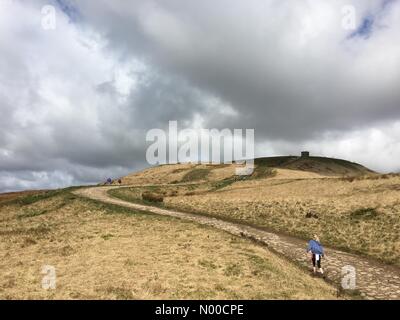 Regno Unito Meteo: magie di sole a Rivington in Lancashire. Camminare verso Rivington Pike vicino a Chorley Foto Stock