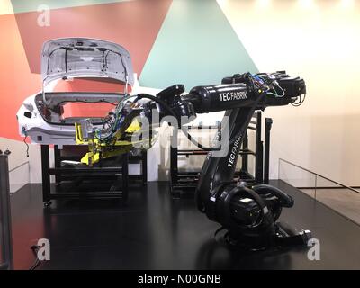 Francoforte, Germania. Xii di settembre 2017. Frankfurt Motor Show 2017 Giornata della stampa anteprima delle nuove automobili mercedes robotics techfabrik visualizzazione credito: opere/stockimonews/alamy live news Foto Stock