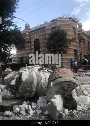 Saltillo 110, Roma nte., Ciudad de México, Ciudad de México, Messico. Xix Sep, 2017. Un edificio parzialmente danneggiato dopo un terremoto 7.1 in città del Messico, Messico credito: chico sanchez/stockimonews/alamy live news Foto Stock