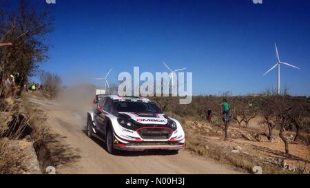 SPORT: WRC RallyRACC Catalunya/Rally de España 2017. Stage speciale SS6- Terra Alta 2, Elfyn Evans/Daniel Barritt nella loro Ford Fiesta WRC rally car, Catalogna, Spagna. 06/10/2017 Foto Stock