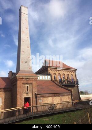 Londra, Regno Unito. 22 ottobre, 2017. Londra walthamstow nuove zone umide 211 ettari di serbatoio e la fauna selvatica sito di recente apertura - casa del motore visitor center credito: pennpix/matt pennington/stockimonews/alamy live news Foto Stock