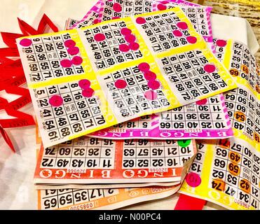 NAMI Blu Jean Bingo raccolta fondi, 11 maggio 2018, waukesha, WI, Stati Uniti d'America, Nami di Waukesha detiene il pesce annuale fry, bingo e asta a beneficio di Alleanza Nazionale sulla malattia mentale, DianaJ/StockimoNews/Alamy Credito: Diana J./StockimoNews/Alamy Live News Foto Stock