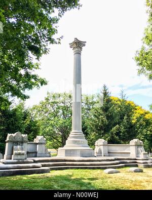 Atlas Obscura's Graceland cimitero tour, 5 agosto 2018, Chicago, Ill, STATI UNITI D'AMERICA, Storico Adam Selzer ospita il agosto 2018 Graceland cimitero tour, DianaJ/StockimoNews/Alamy Credito: Diana J./StockimoNews/Alamy Live News Foto Stock