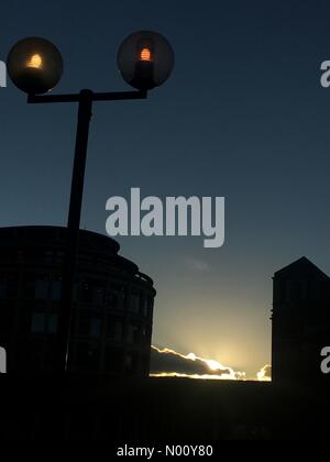 Londra, Regno Unito. 26 ott 2018. Crepuscolo nella città di Londra Credito: JBails/StockimoNews/Alamy Live News Foto Stock