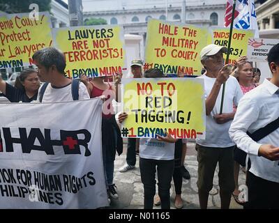 Manila, Filippine. Aprile 15, 2019. Organizzazione dei diritti umani degli avvocati ha chiesto alla Corte Suprema di protezione dal presunto militare seccature di avvocati legati al gruppo terroristico NPA. Credito: Sherbien Dacalanio/StockimoNews/Alamy Live News Foto Stock