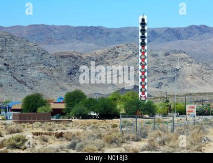 Il termometro più alto di Baker Worlds è in grado di cuocere in caso di surriscaldamento estremo, Baker, California, USA. 30 giugno 2023. Credito nidpor: Nidpor/StockimoNews/Alamy Live News Foto Stock